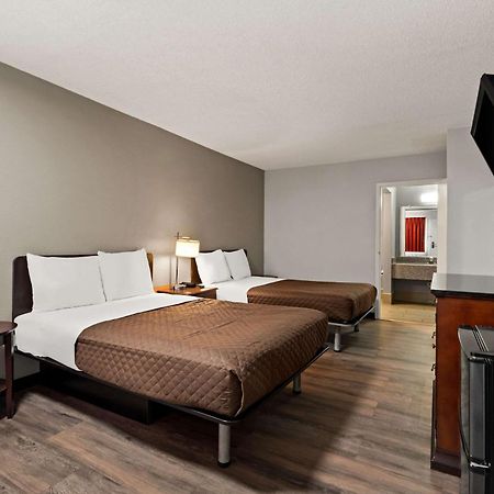 Brooklawn Rodeway Inn מראה חיצוני תמונה
