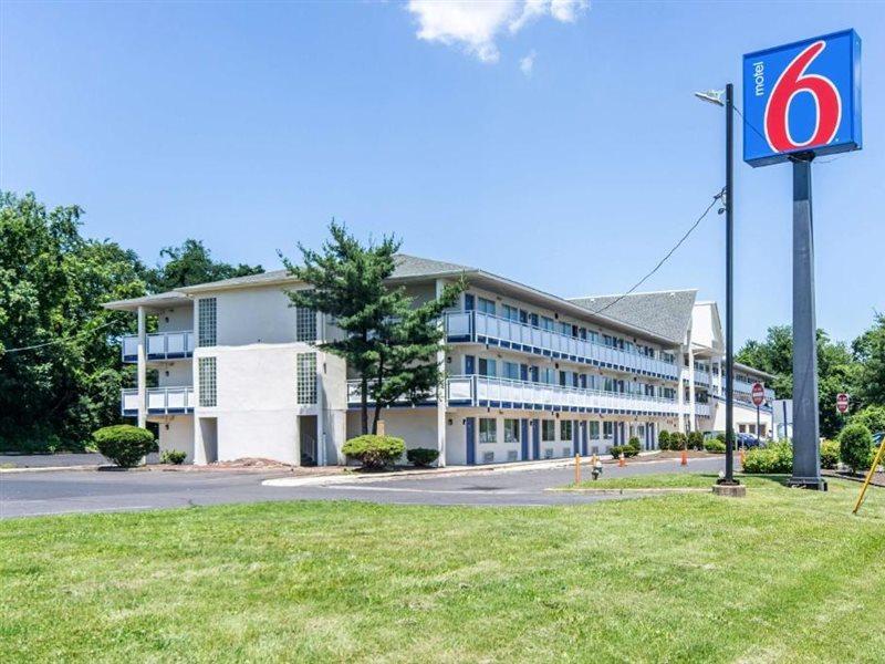 Brooklawn Rodeway Inn מראה חיצוני תמונה