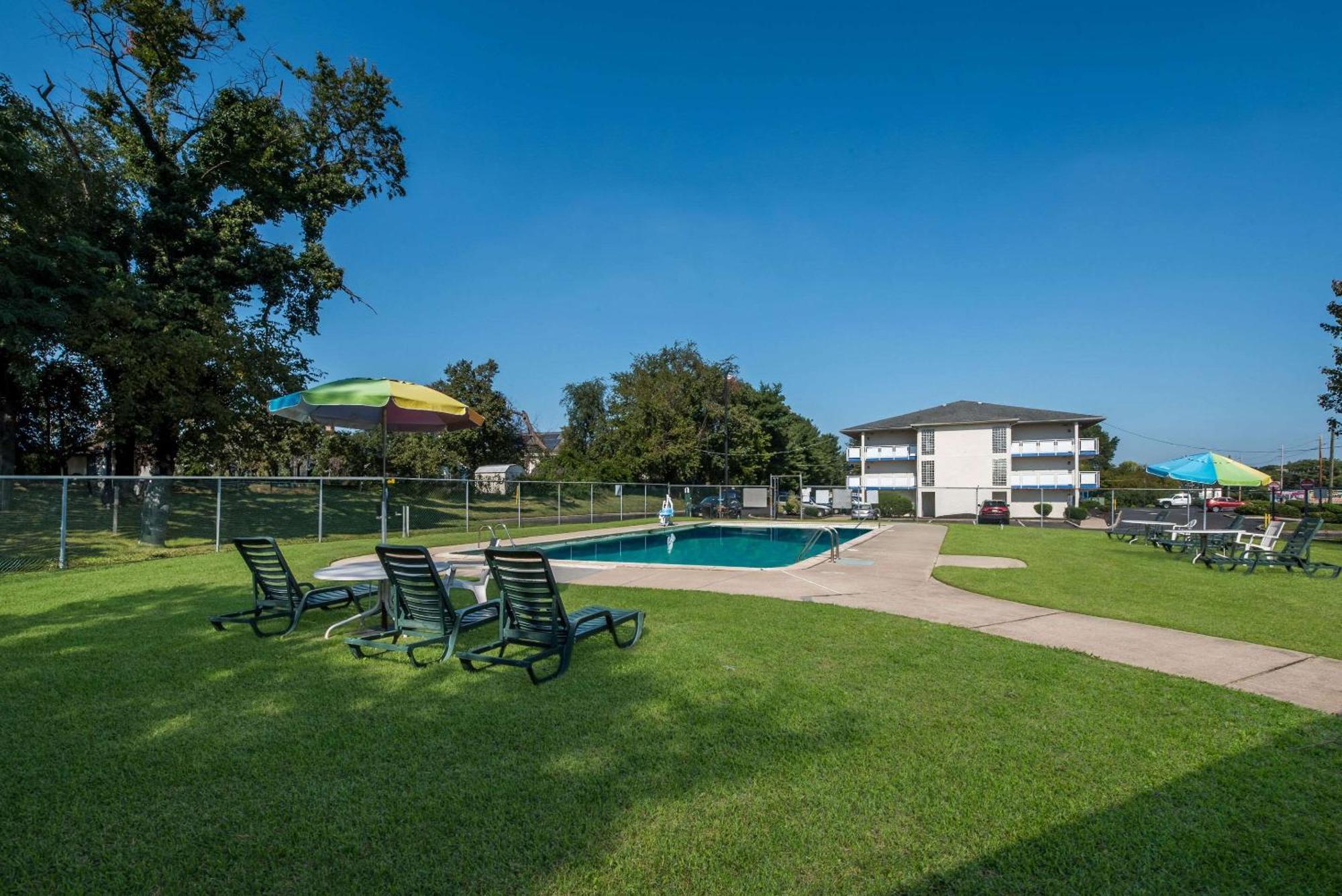 Brooklawn Rodeway Inn מראה חיצוני תמונה